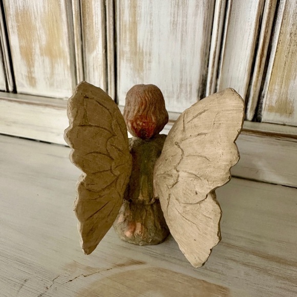 THE SECRET GARDEN, FAIRY FIGURINE. DELICATELY SCULPTED & CAST IN A QUALITY RESIN - Picture 3 of 8